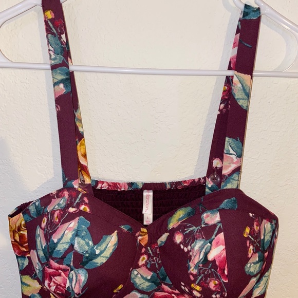 Clothes - Picture 2 of 3